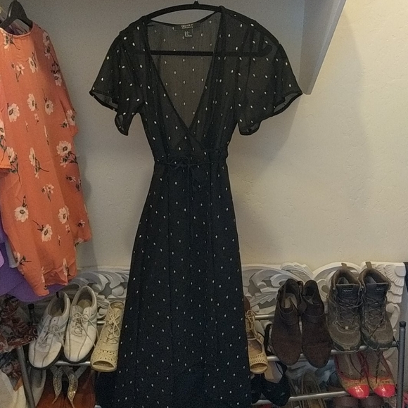 SOLD Forever 21 Contemporary black wrap dress - Picture 1 of 3